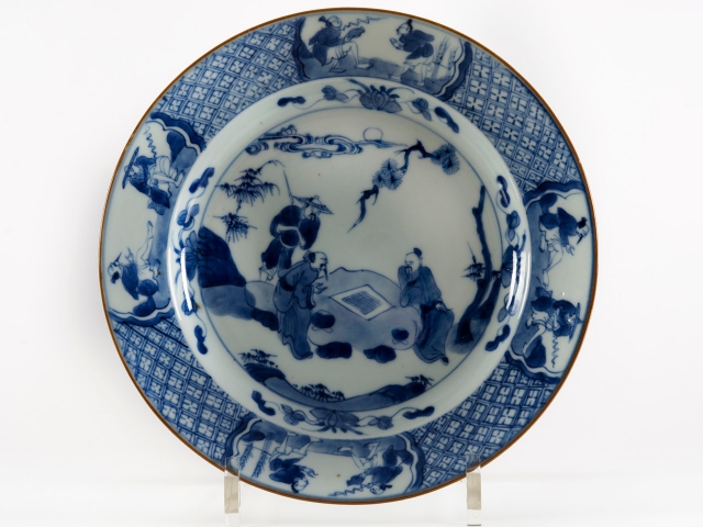 Antiek Boschboom Kerst Expositie 2016 het Chinees porselein is vervaardigd onder de regering van keizer Kangxi (1662-1722)